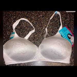 Vanity Fair 72297 Body Shine Eire Free White Bra Size - multiple sizes